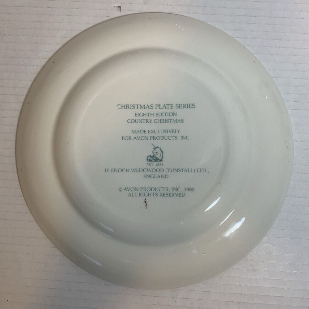 Avon Vintage Christmas Plate 1980 "Country Christmas" w/Original Box Avon Plates - Picture 2 of 5